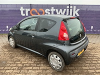 2006 - peugeot - 107 - 1.0-12v xr - personenauto - afbeelding 4 van  8