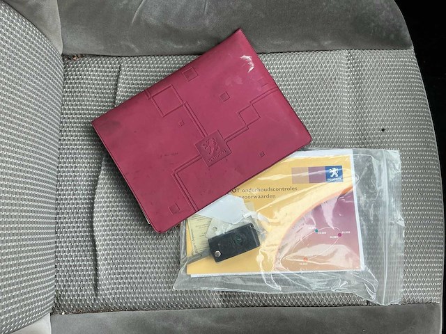 2006 - peugeot - 307 - 2.0-16v xt - personenauto - afbeelding 14 van  14