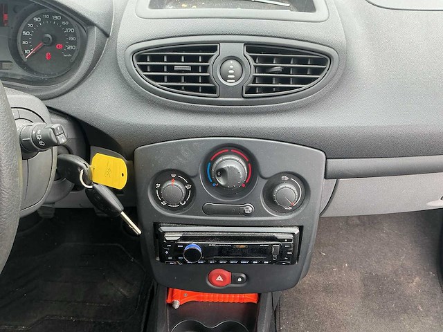 2006 - renault - clio - 1.2-16v authentique - personenauto - afbeelding 10 van  10