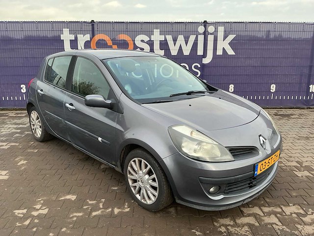 2006 - renault - clio - 1.4-16v dynam.luxe - personenauto - afbeelding 4 van  10