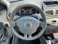 2006 - renault - clio - 1.6-16v initiale - personenauto - afbeelding 12 van  12