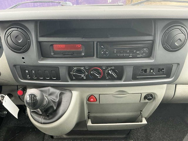 2006 - renault - master - t33 2.5dci l2h2 dc - bedrijfswagen - afbeelding 2 van  10