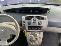 2006 - renault - scénic - 2.0-16v priv.luxe - personenauto - afbeelding 13 van  14