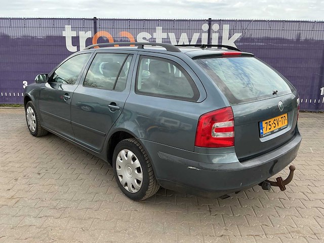 2006 - skoda - octavia combi - 1.6 ambiente - personenauto - afbeelding 1 van  2