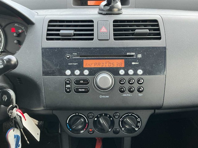2006 - suzuki - swift - 1.3 shogun - personenauto - afbeelding 8 van  12