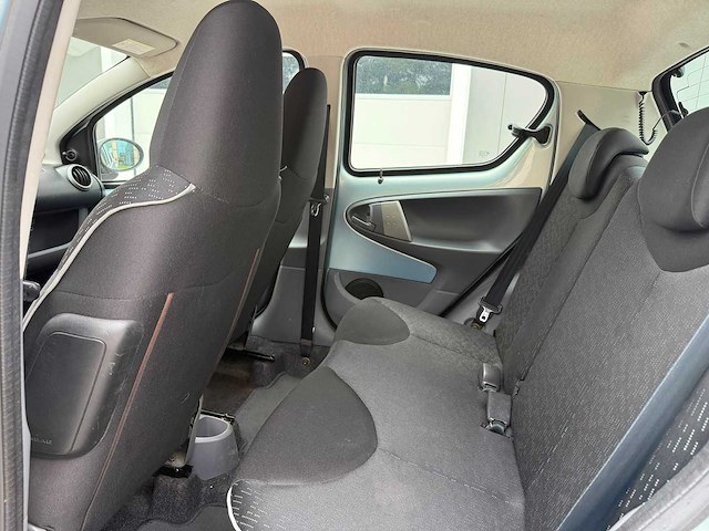 2006 - toyota - aygo - 1.0-12v sport - personenauto - afbeelding 4 van  19
