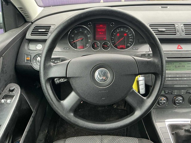 2006 - volkswagen - passat - 1.6 fsi highline - personenauto - afbeelding 8 van  9