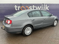 2006 - volkswagen - passat - 1.6 fsi highline - personenauto - afbeelding 5 van  10