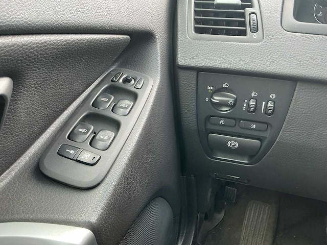 2006 - volvo - xc90 - 2.5 t momentum - personenauto - afbeelding 11 van  12