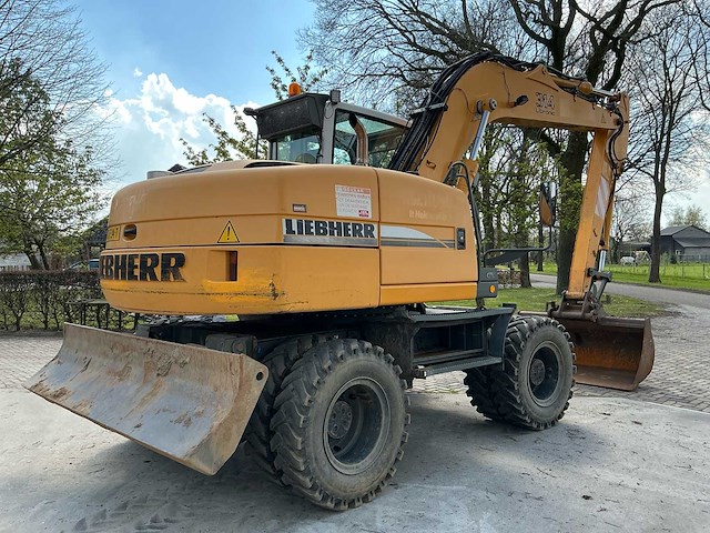 2006 a314 banden graafmachine - afbeelding 25 van  29