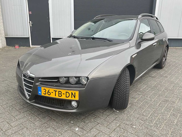 2006 alfa romeo 159 sportwagon 3.2 jts q4 dist. personenauto - afbeelding 1 van  28