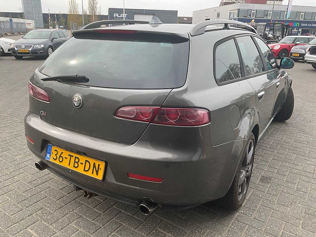 2006 alfa romeo 159 sportwagon 3.2 jts q4 dist. personenauto - afbeelding 10 van  13