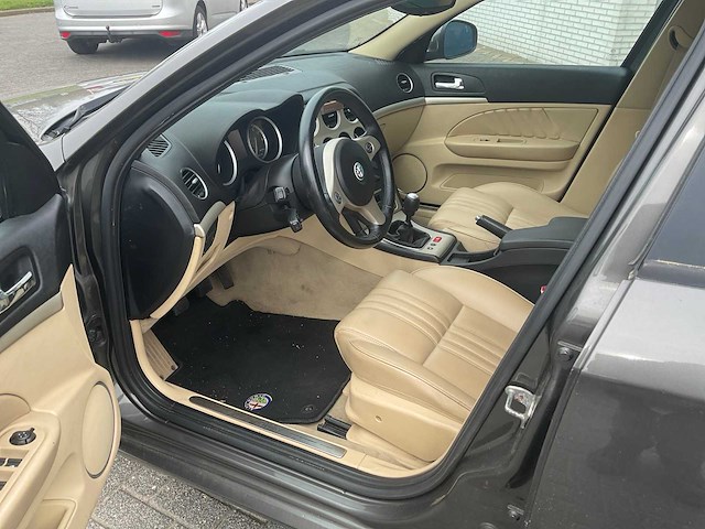 2006 alfa romeo 159 sportwagon 3.2 jts q4 dist. personenauto - afbeelding 13 van  13