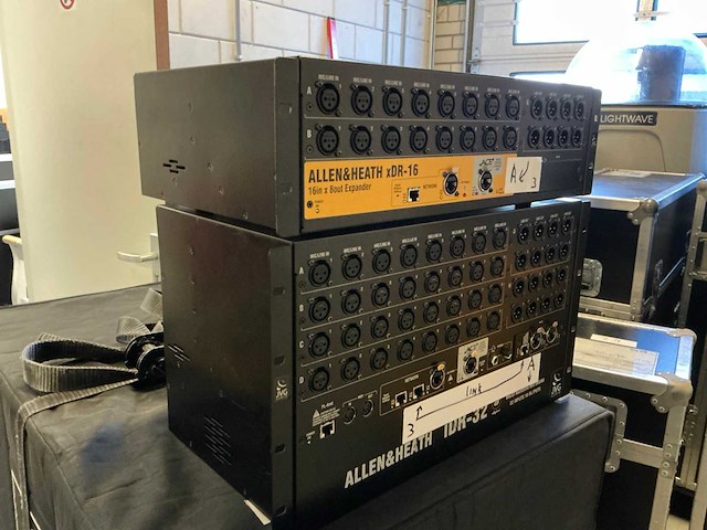 2006 allen&heath ilive r80 digitale mengtafel set - afbeelding 2 van  15