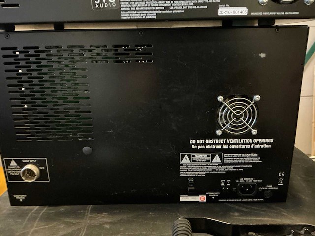 2006 allen&heath ilive r80 digitale mengtafel set - afbeelding 6 van  15