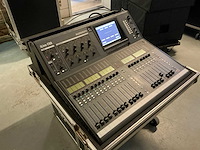 2006 allen&heath ilive r80 digitale mengtafel set - afbeelding 1 van  15