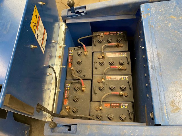 2006 alto 114rs zelfrijdende veegmachine - afbeelding 6 van  6