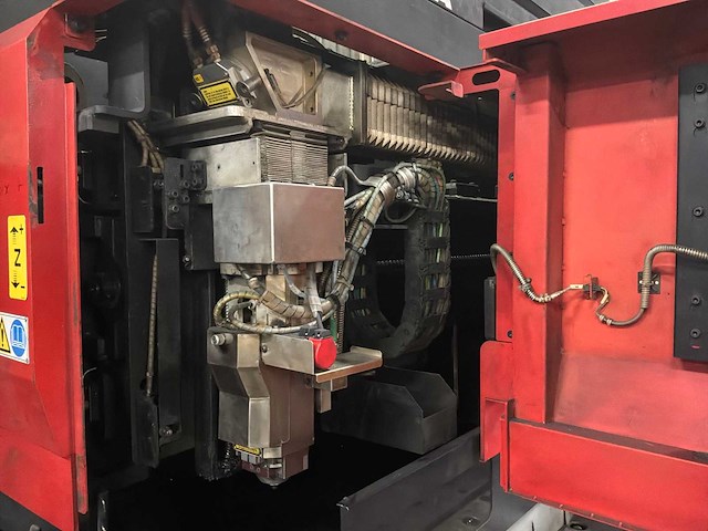 2006 amada lc1212a4nt cnc-gestuurde lasersnijmachine - afbeelding 11 van  30