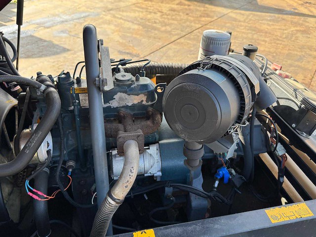 2006 atlas copco xas 37 luchtcompressor - afbeelding 6 van  7