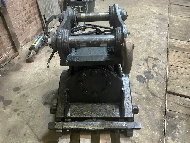 2006 beco sw2h kantelstuk - afbeelding 6 van  11