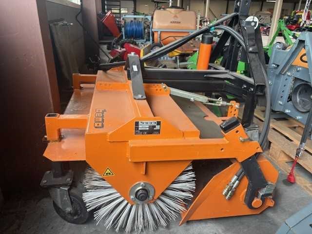 2006 bema 1200 veegmachine - afbeelding 1 van  6