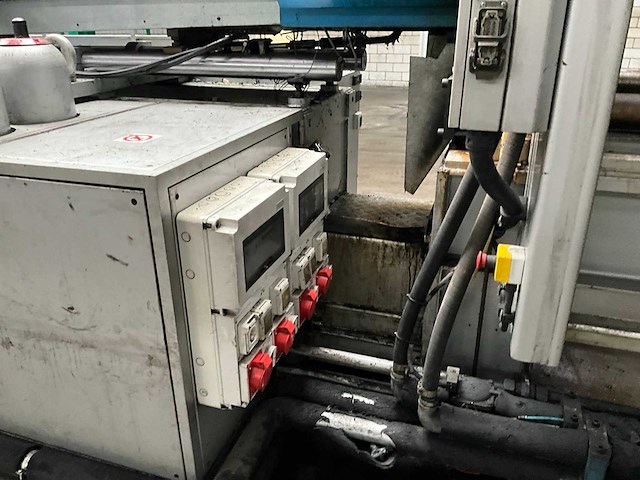 2006 bmb kw28pi/3450 spuitgietmachine - afbeelding 24 van  36