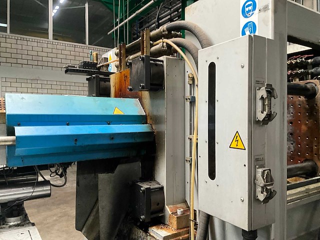 2006 bmb kw28pi/3450 spuitgietmachine - afbeelding 25 van  36