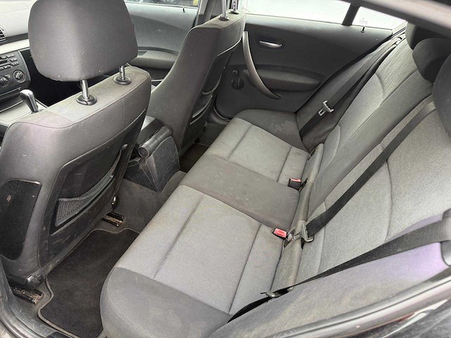2006 bmw 1-serie 118i personenauto - afbeelding 12 van  14