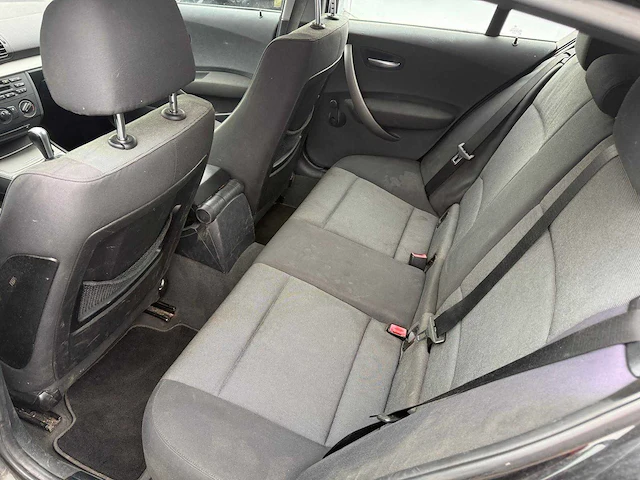 2006 bmw 1-serie 118i personenauto - afbeelding 12 van  14
