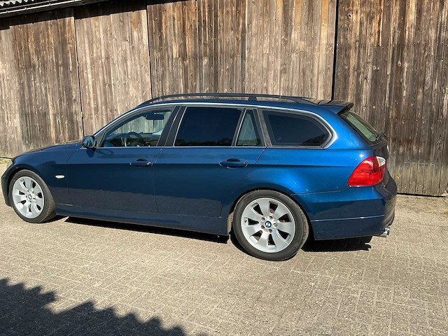 2006 bmw 3-serie touring 325i high executive personenauto - afbeelding 28 van  30