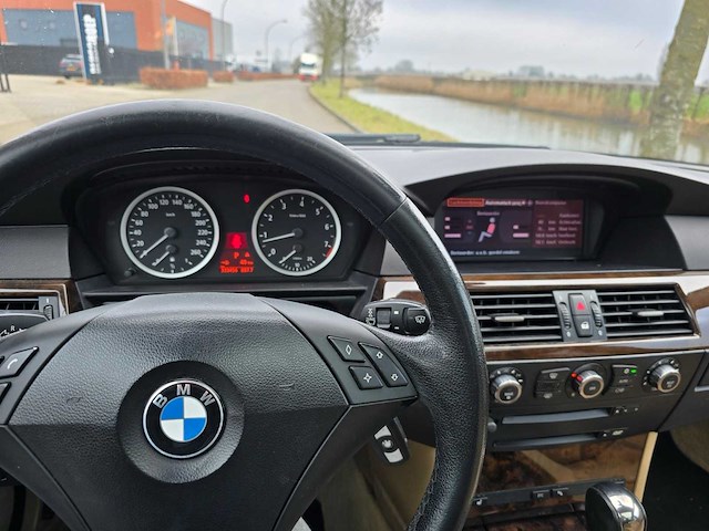 2006 bmw 5-serie touring 530i high executive personenauto - afbeelding 7 van  18