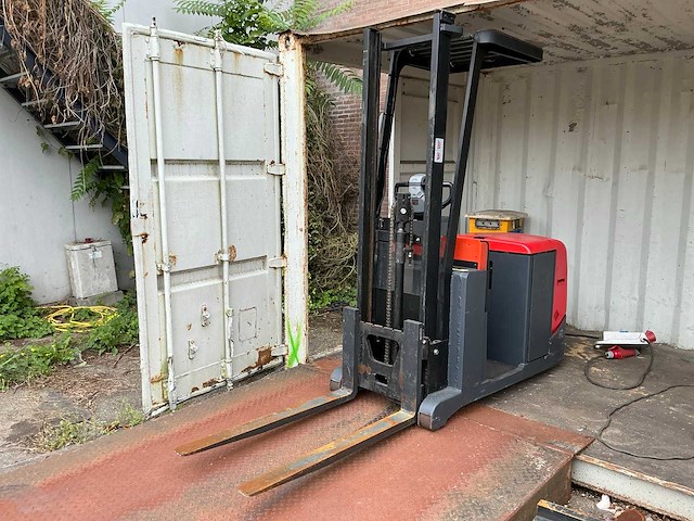 2006 bt ose120cb stapelaar - afbeelding 1 van  10