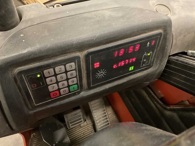 2006 bt rr e2 reachtruck - afbeelding 12 van  16