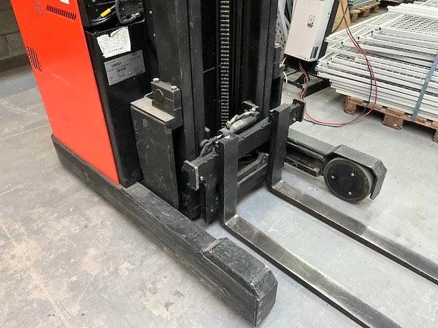 2006 bt rr m14 reachtruck - afbeelding 10 van  16