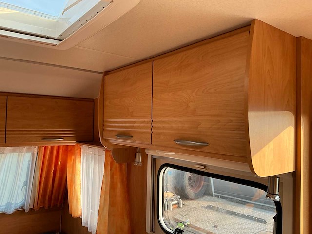 2006 caravelair antarès luxe 390 caravan - afbeelding 3 van  13