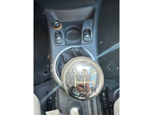 2006 citroen c3 1.1i sky radio personenauto - afbeelding 6 van  13