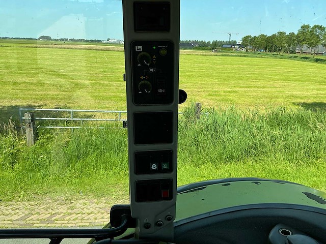 2006 claas ares 657 atz vierwielaangedreven landbouwtractor met voorlader - afbeelding 20 van  35