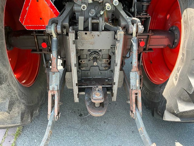 2006 claas ares 657 atz vierwielaangedreven landbouwtractor met voorlader - afbeelding 6 van  12
