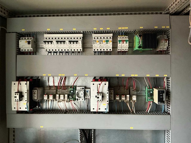 2006 container 5 ft. plc besturing 2x45kw - afbeelding 3 van  16