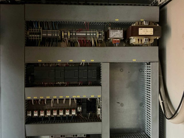 2006 container 5 ft. plc besturing 2x45kw - afbeelding 4 van  16