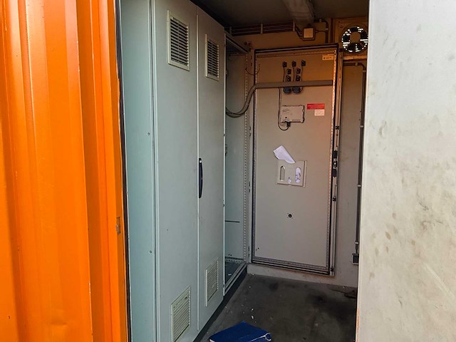 2006 container 5 ft. plc besturing 2x45kw - afbeelding 18 van  22