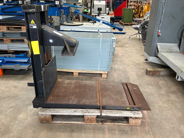 2006 conwad cw-kh hydraulische kanteltafel - afbeelding 5 van  6