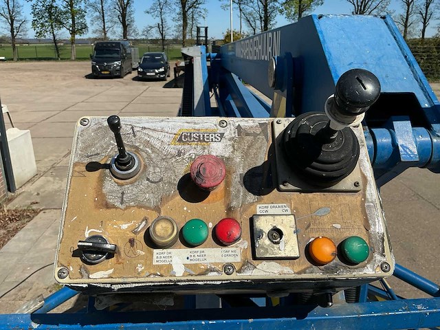 2006 custers r20ehs mobiele knikarmhoogwerker op trailer - afbeelding 3 van  27