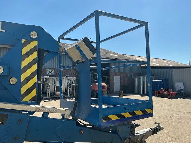 2006 custers r20ehs mobiele knikarmhoogwerker op trailer - afbeelding 19 van  27