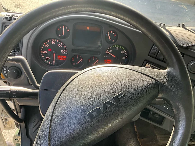 2006 daf ae45cf vrachtwagen / verkoopwagen / kaaswagen - afbeelding 20 van  45