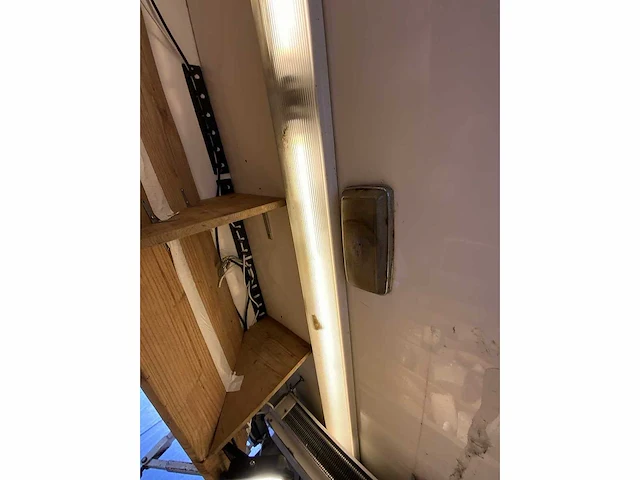 2006 daf ae45cf vrachtwagen / verkoopwagen / kaaswagen - afbeelding 29 van  45