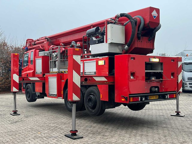 2006 daf/hilton as75pc/320 brandweerwagen hoogwerker 32 meter - afbeelding 15 van  21