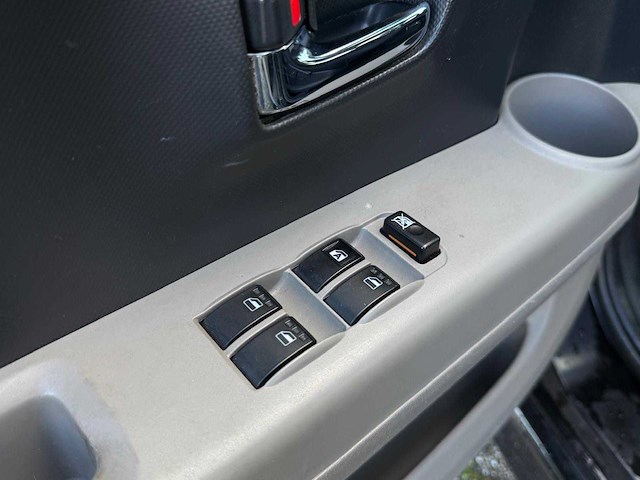 2006 daihatsu sirion 2 1.3-16v comfort personenauto - afbeelding 7 van  15