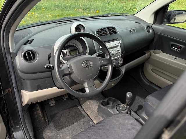 2006 daihatsu sirion 2 1.3-16v comfort personenauto - afbeelding 5 van  7