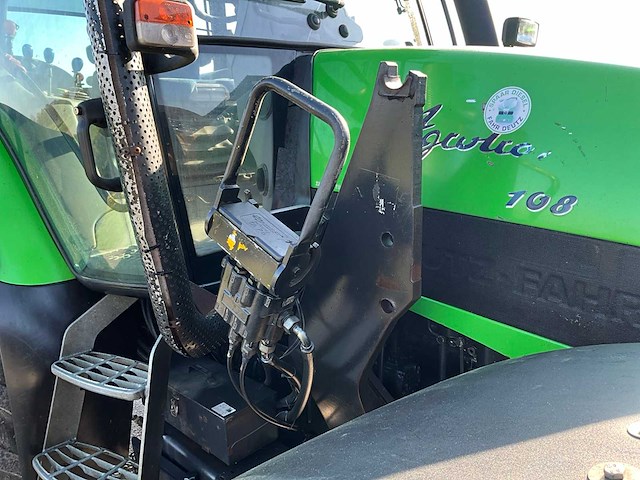 2006 deutz-fahr agrotron 108 vierwielaangedreven landbouwtractor - afbeelding 2 van  11